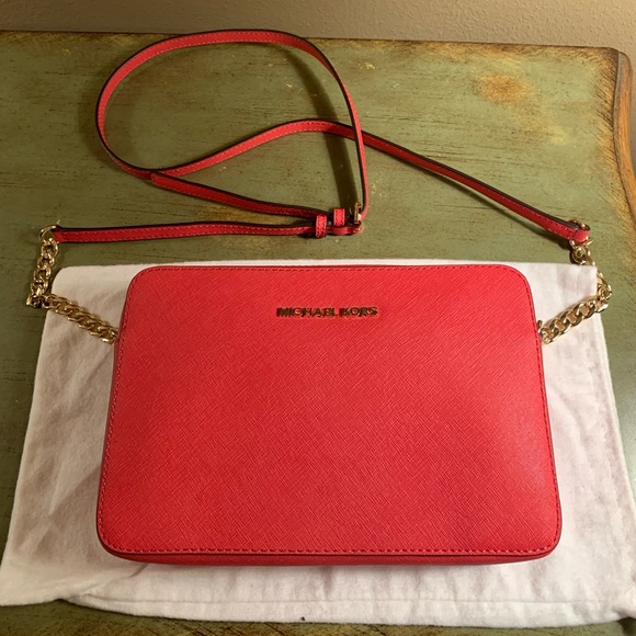 used michael kors crossbody purse
